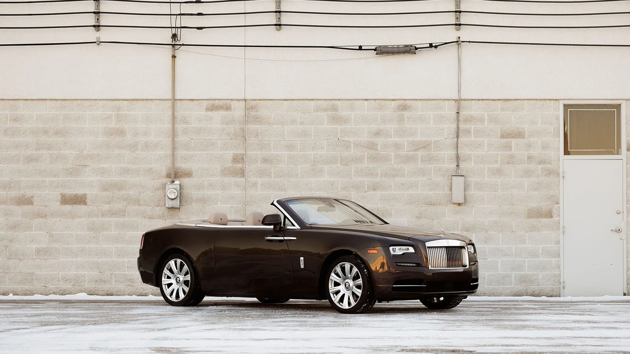 2017 Rolls-Royce Dawn - Image 19 of 31