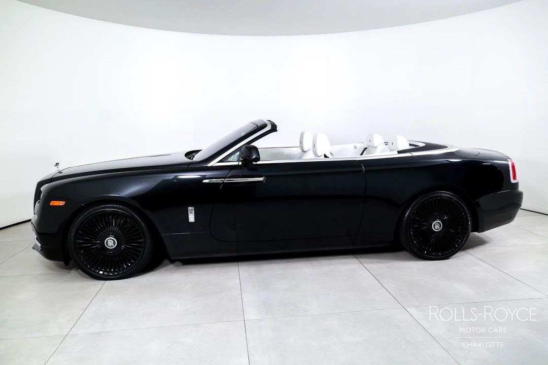 2017 Rolls-Royce Dawn - Image 3 of 31