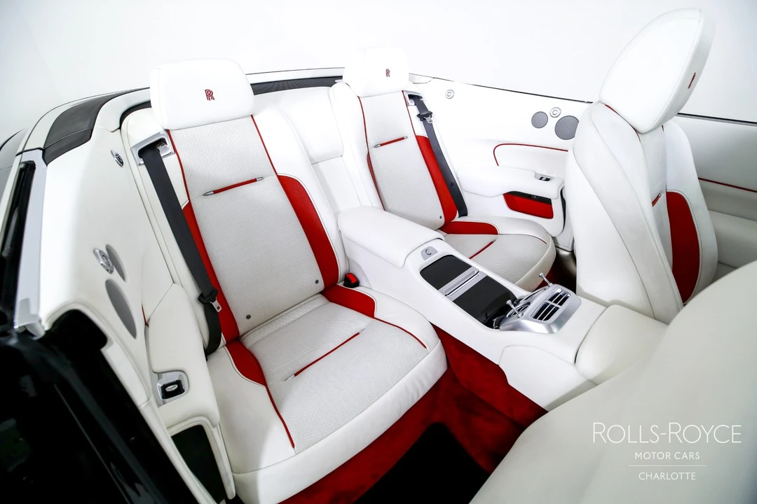 2017 Rolls-Royce Dawn - Image 27 of 31