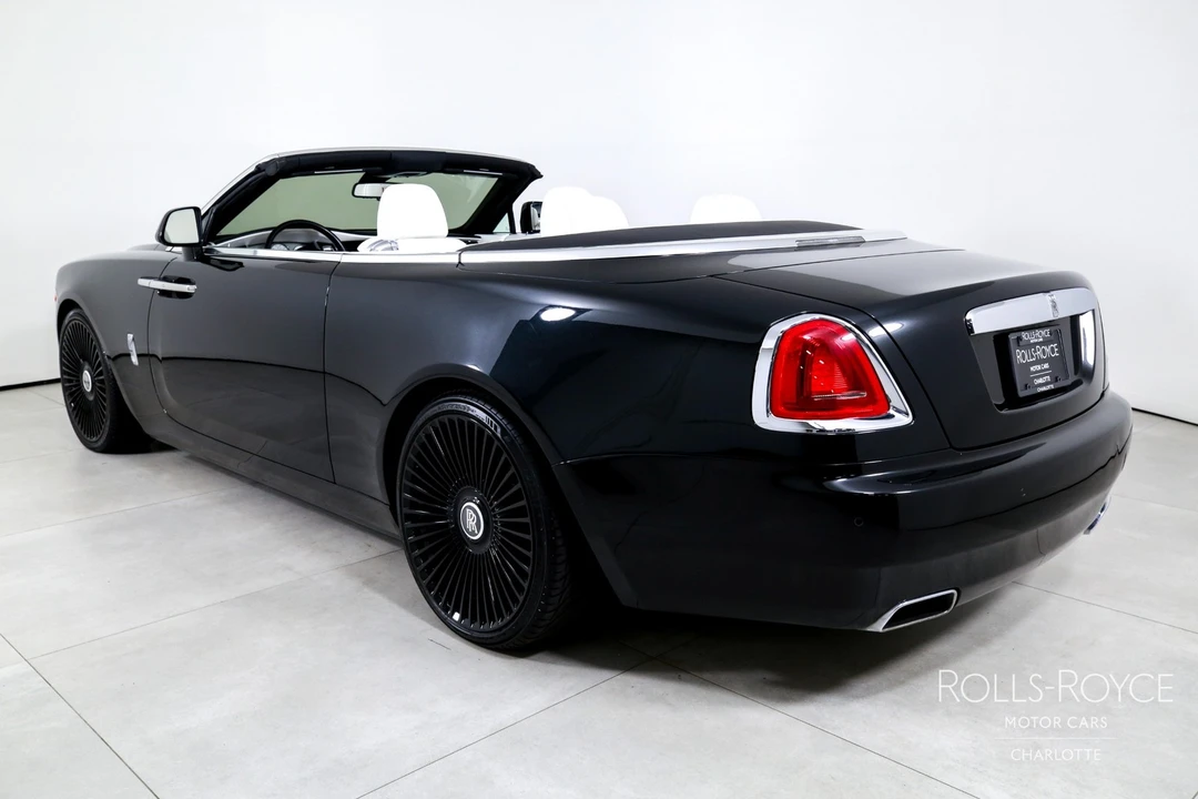 2017 Rolls-Royce Dawn - Image 9 of 31