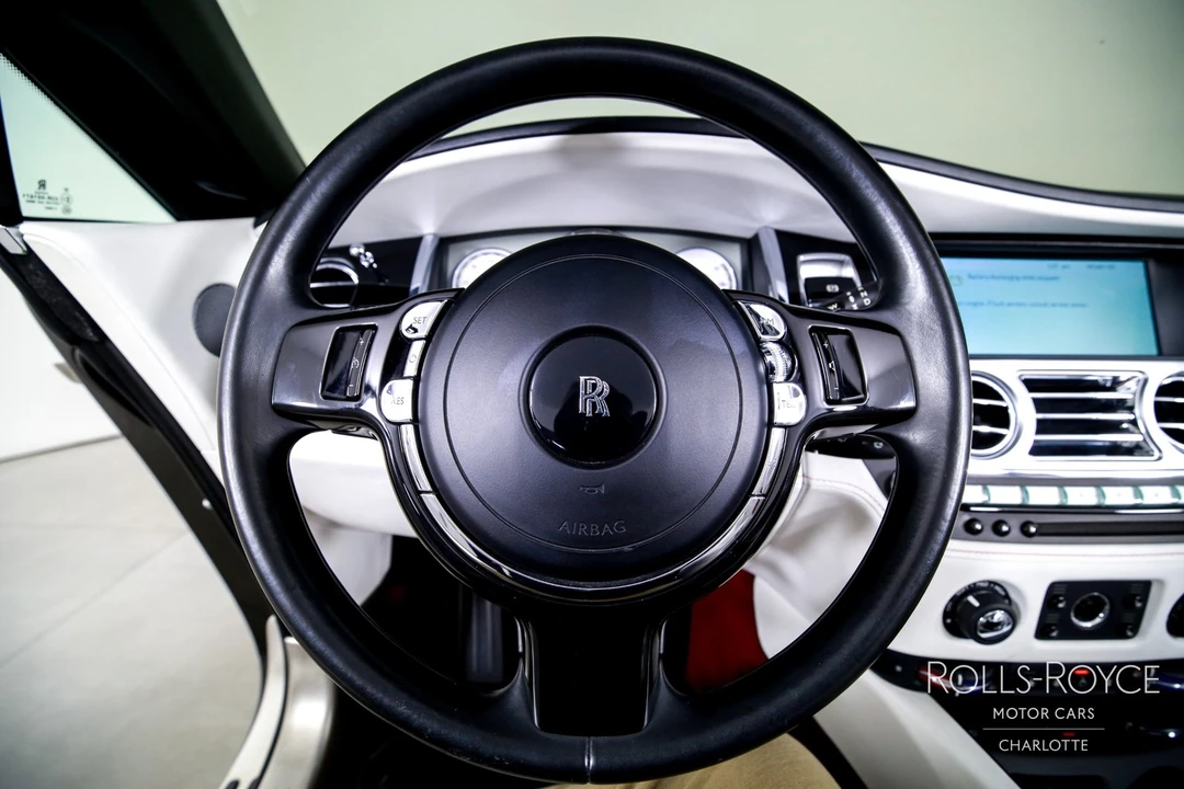 2017 Rolls-Royce Dawn - Image 15 of 31