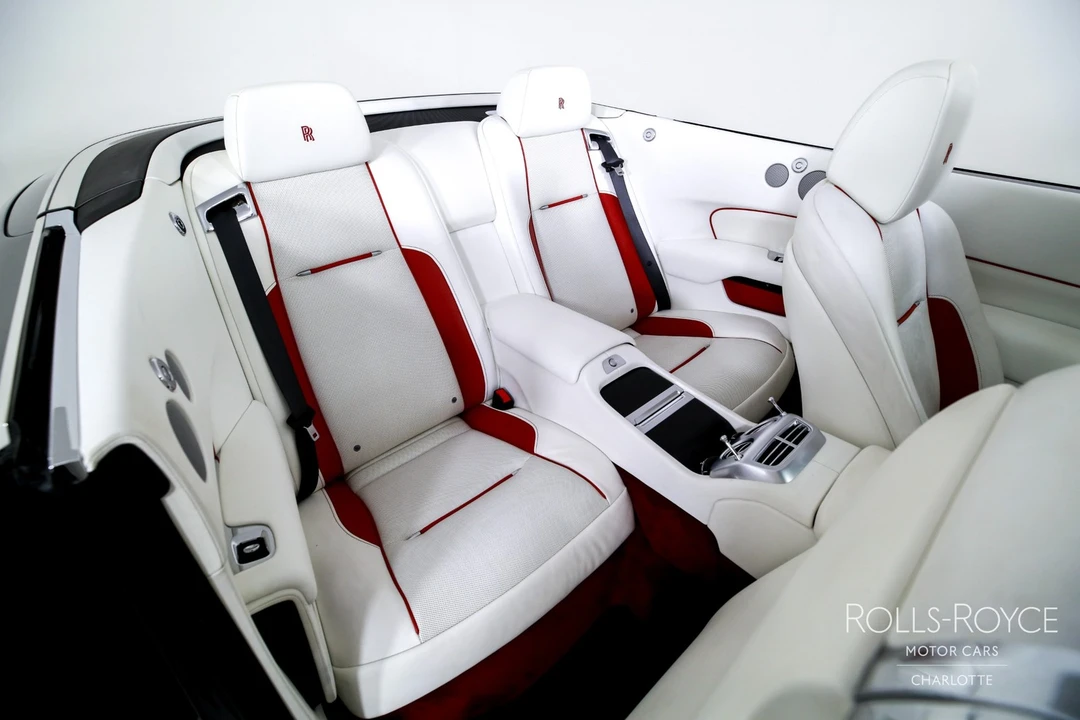 2017 Rolls-Royce Dawn - Image 26 of 31