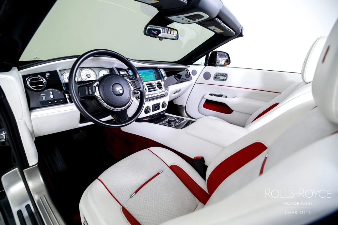2017 Rolls-Royce Dawn - Image 4 of 31