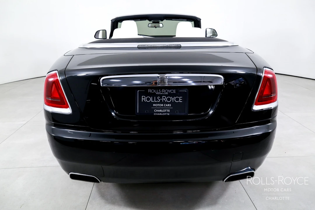 2017 Rolls-Royce Dawn - Image 10 of 31