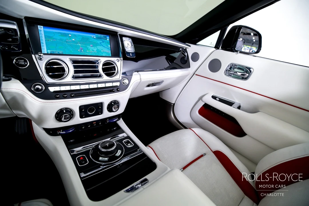 2017 Rolls-Royce Dawn - Image 16 of 31