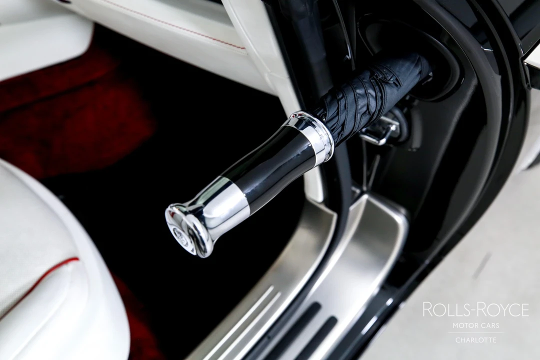 2017 Rolls-Royce Dawn - Image 26 of 31