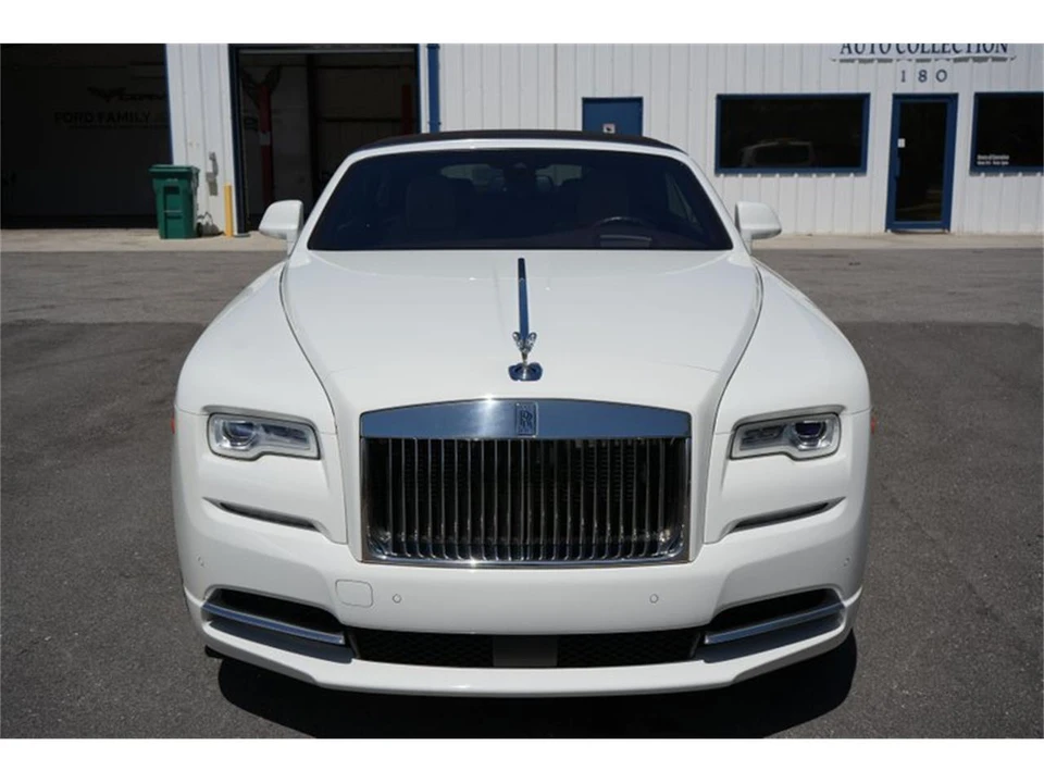 2017 Rolls-Royce Dawn - Image 2 of 31