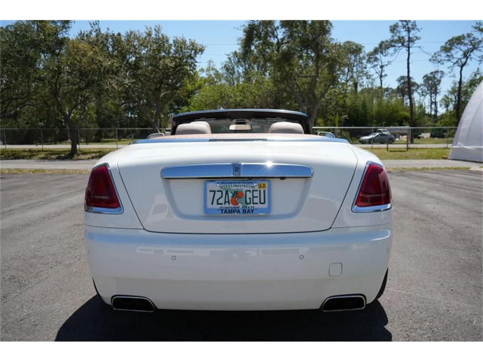 2017 Rolls-Royce Dawn - Image 14 of 31