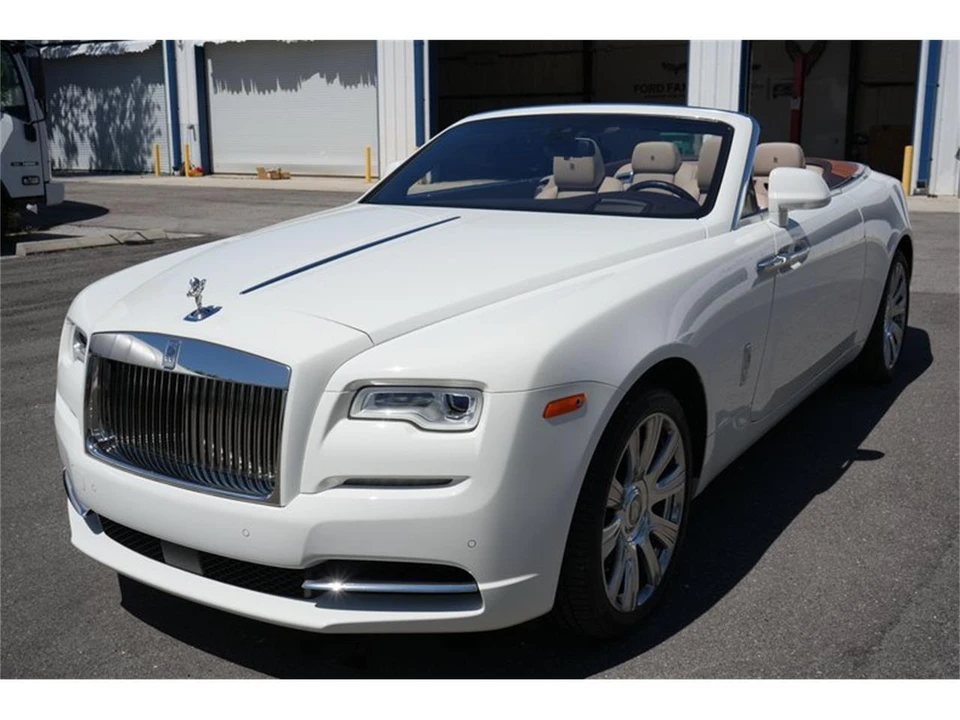 2017 Rolls-Royce Dawn - Image 11 of 31