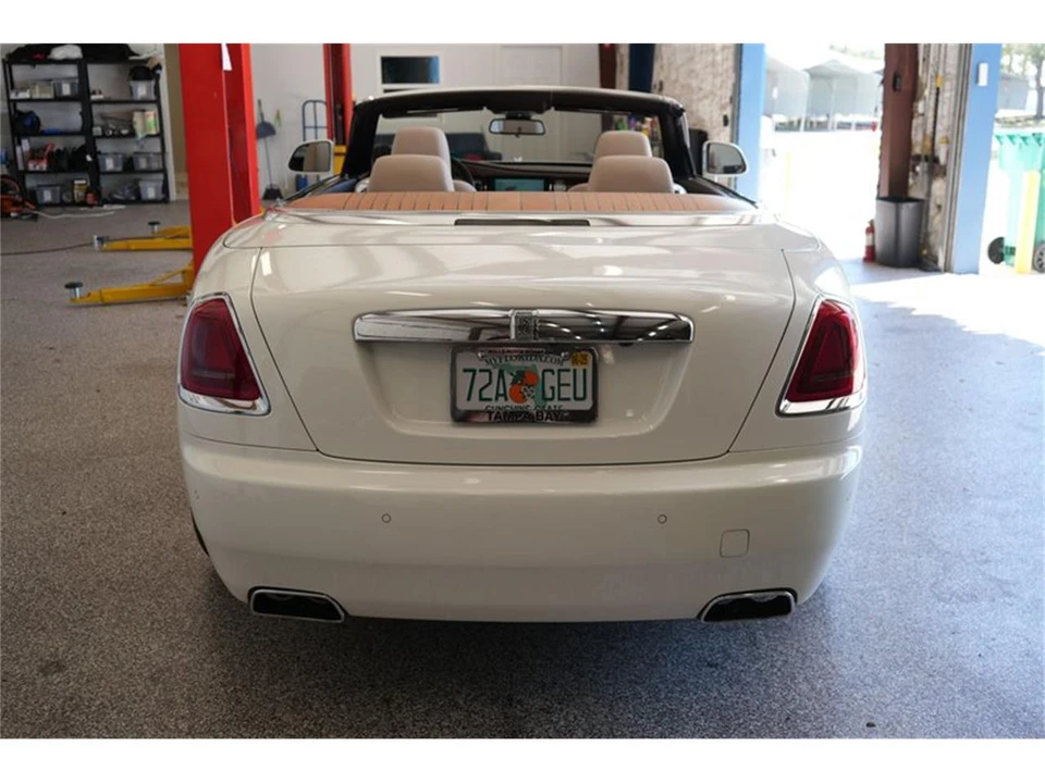 2017 Rolls-Royce Dawn - Image 23 of 31