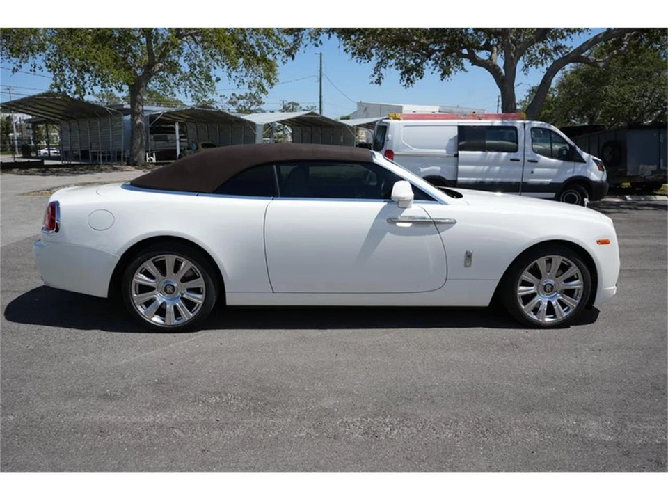 2017 Rolls-Royce Dawn - Image 7 of 31