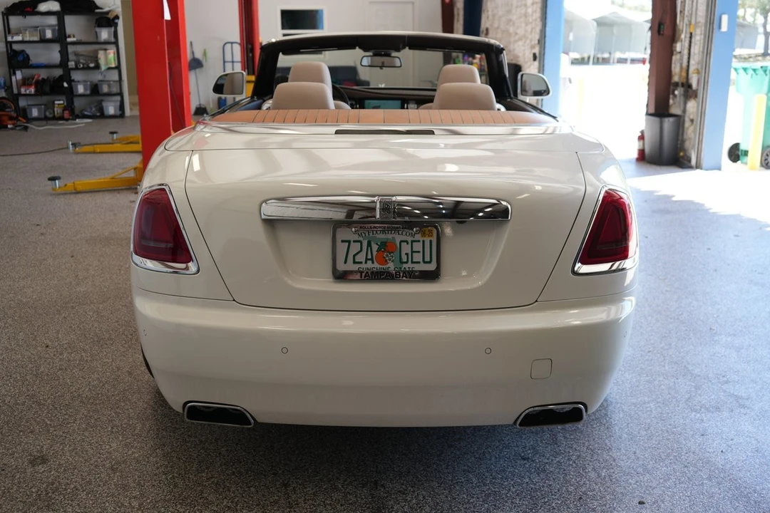 2017 Rolls-Royce Dawn - Image 23 of 31