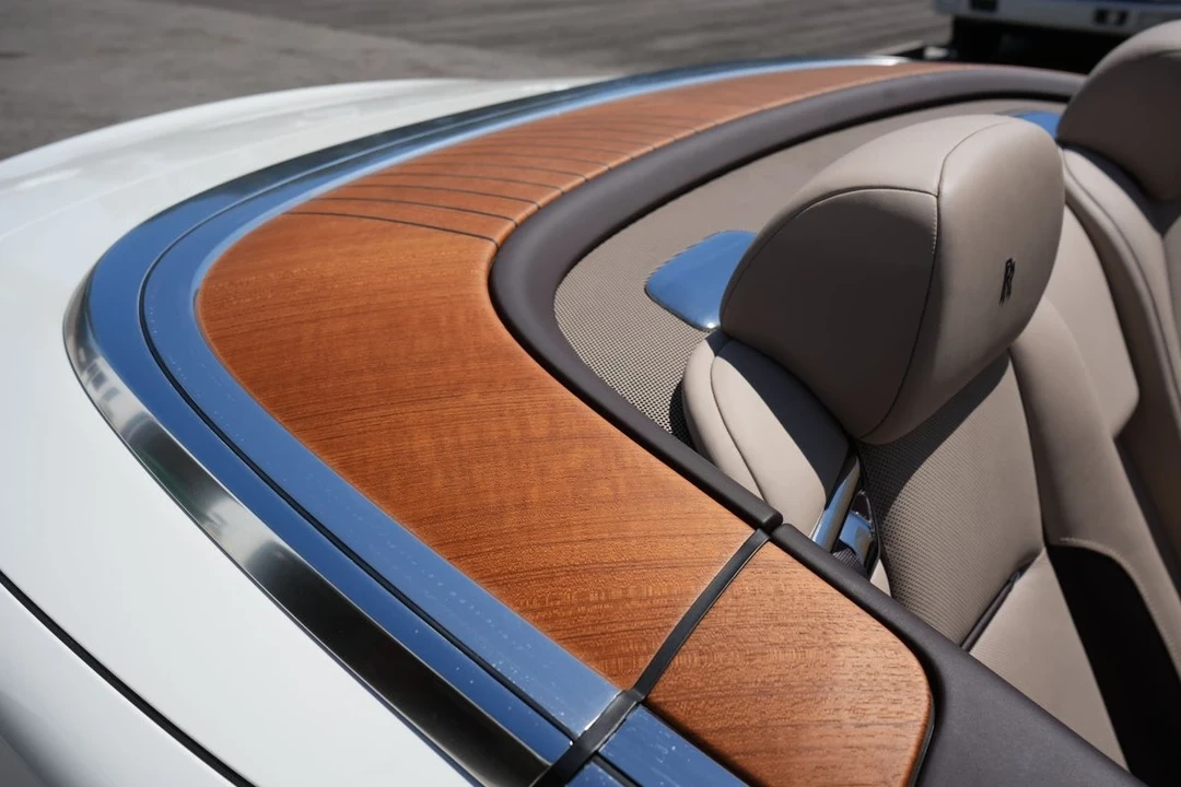 2017 Rolls-Royce Dawn - Image 19 of 21