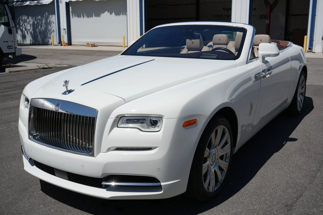 2017 Rolls-Royce Dawn - Image 11 of 31