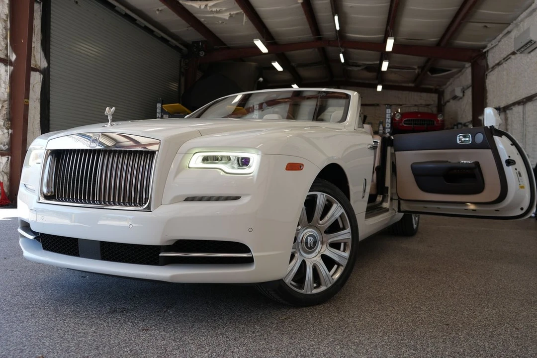 2017 Rolls-Royce Dawn - Image 30 of 31