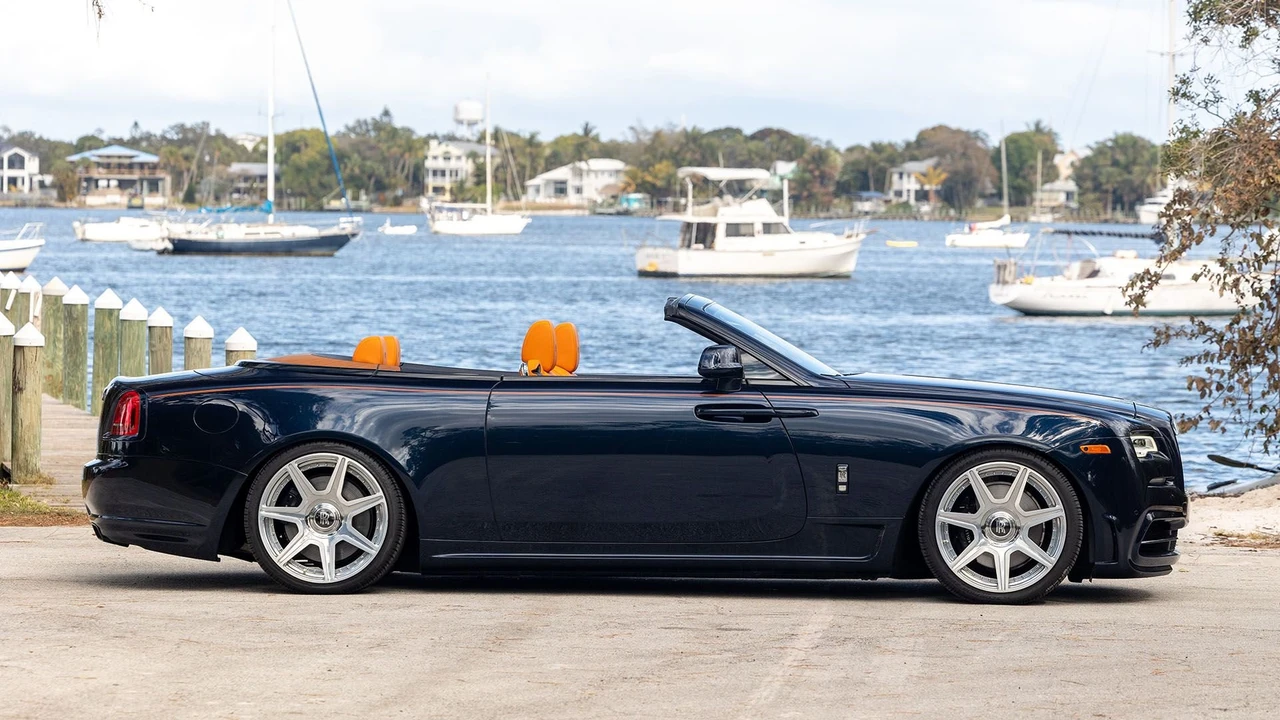 2017 Rolls-Royce Dawn - Image 8 of 31