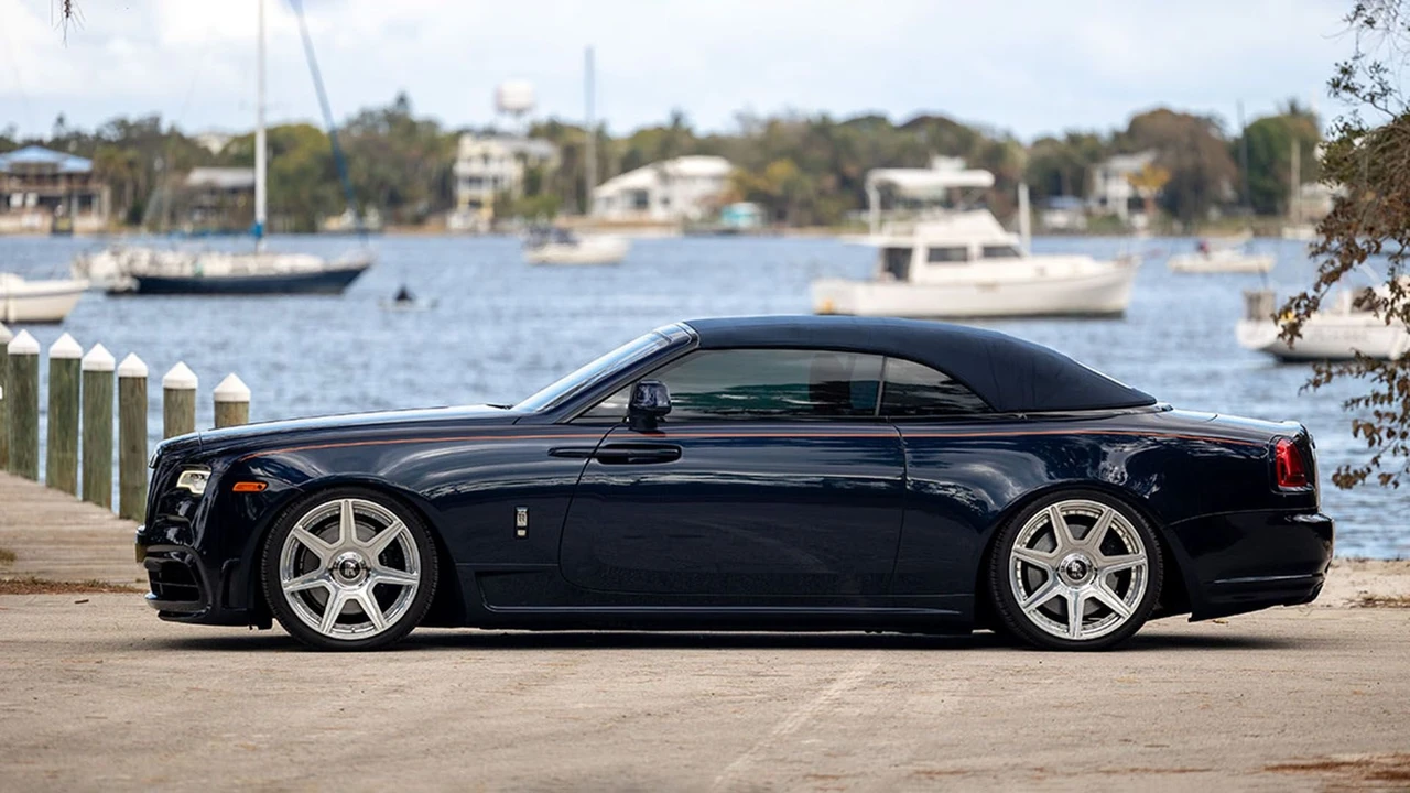 2017 Rolls-Royce Dawn - Image 14 of 31