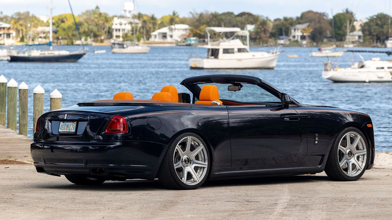 2017 Rolls-Royce Dawn - Image 12 of 31