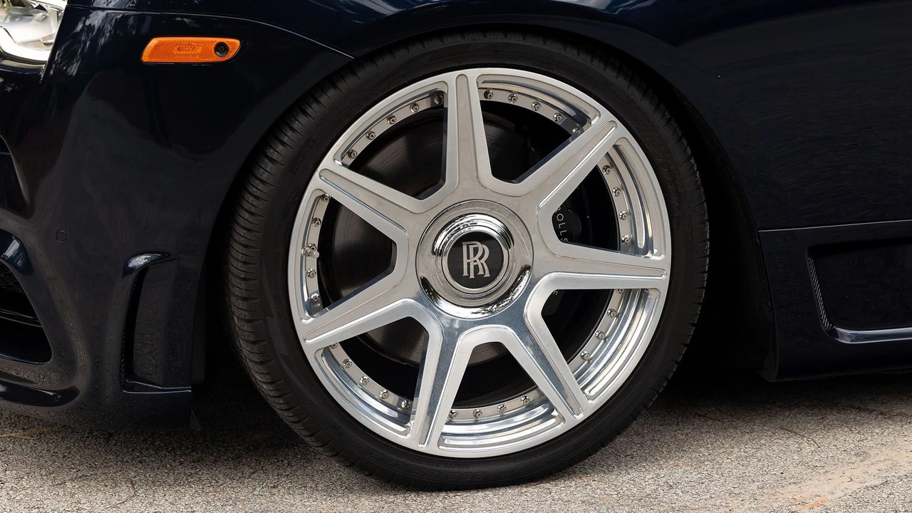 2017 Rolls-Royce Dawn - Image 30 of 31