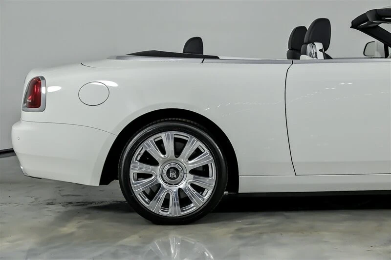 2017 Rolls-Royce Dawn - Image 13 of 21