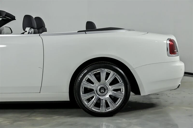 2017 Rolls-Royce Dawn - Image 9 of 21