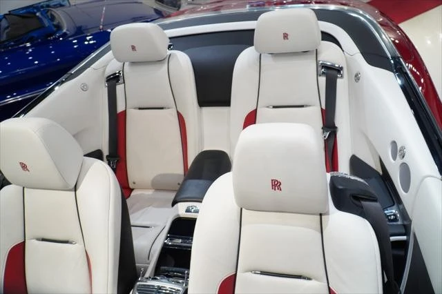2017 Rolls-Royce Dawn - Image 27 of 31