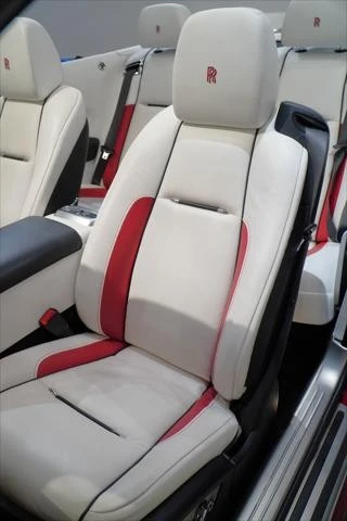 2017 Rolls-Royce Dawn - Image 21 of 31