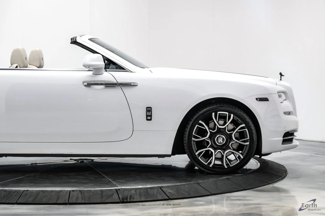 2017 Rolls-Royce Dawn - Image 28 of 31