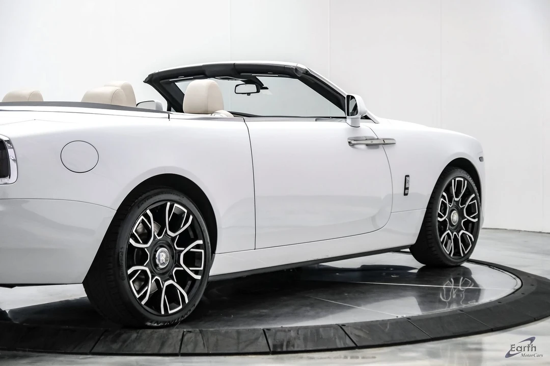 2017 Rolls-Royce Dawn - Image 24 of 31