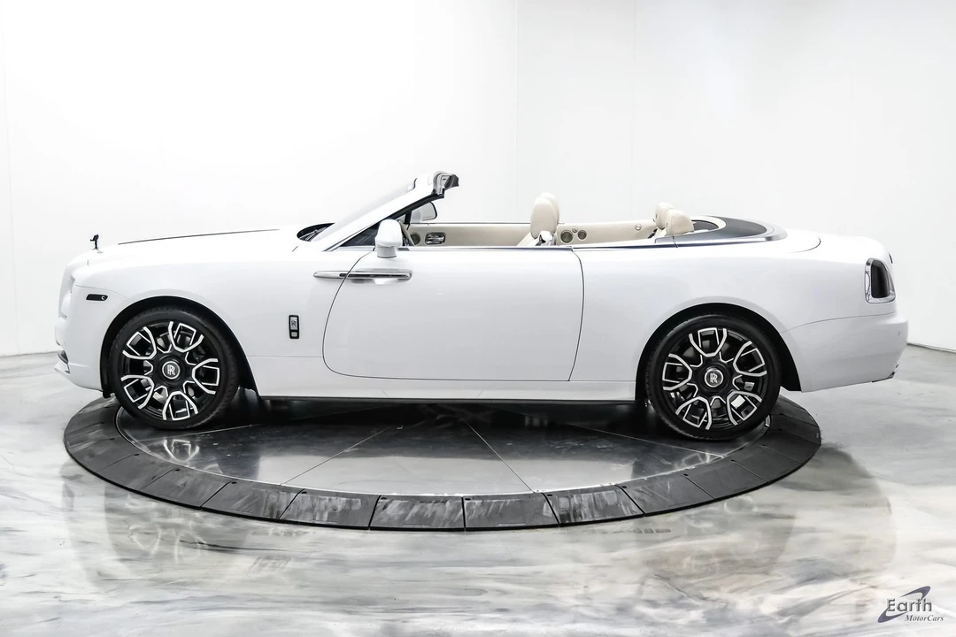 2017 Rolls-Royce Dawn - Image 9 of 31