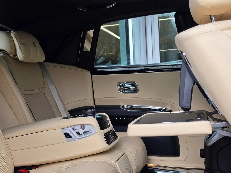 2017 Rolls-Royce Ghost 1st Gen - Image 7 of 12