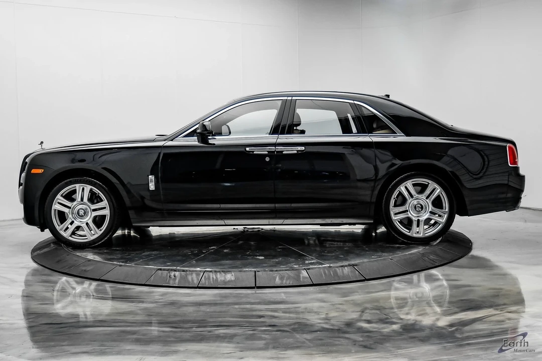 2017 Rolls-Royce Ghost 1st Gen - Image 5 of 12