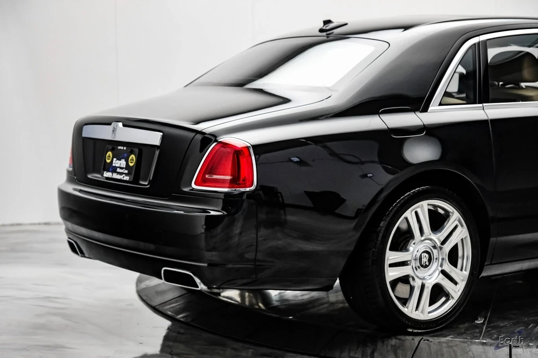 2017 Rolls-Royce Ghost 1st Gen - Image 14 of 21