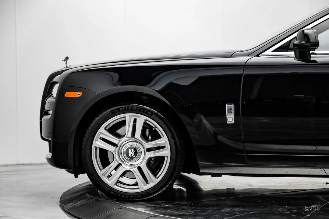 2017 Rolls-Royce Ghost 1st Gen - Image 6 of 12