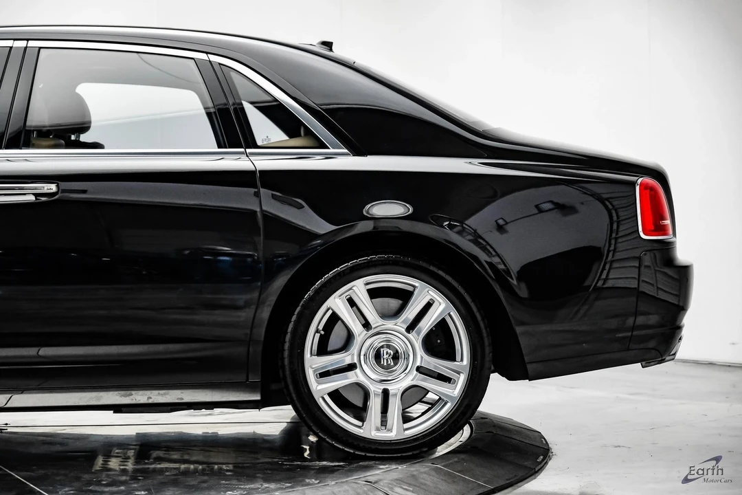 2017 Rolls-Royce Ghost 1st Gen - Image 7 of 12