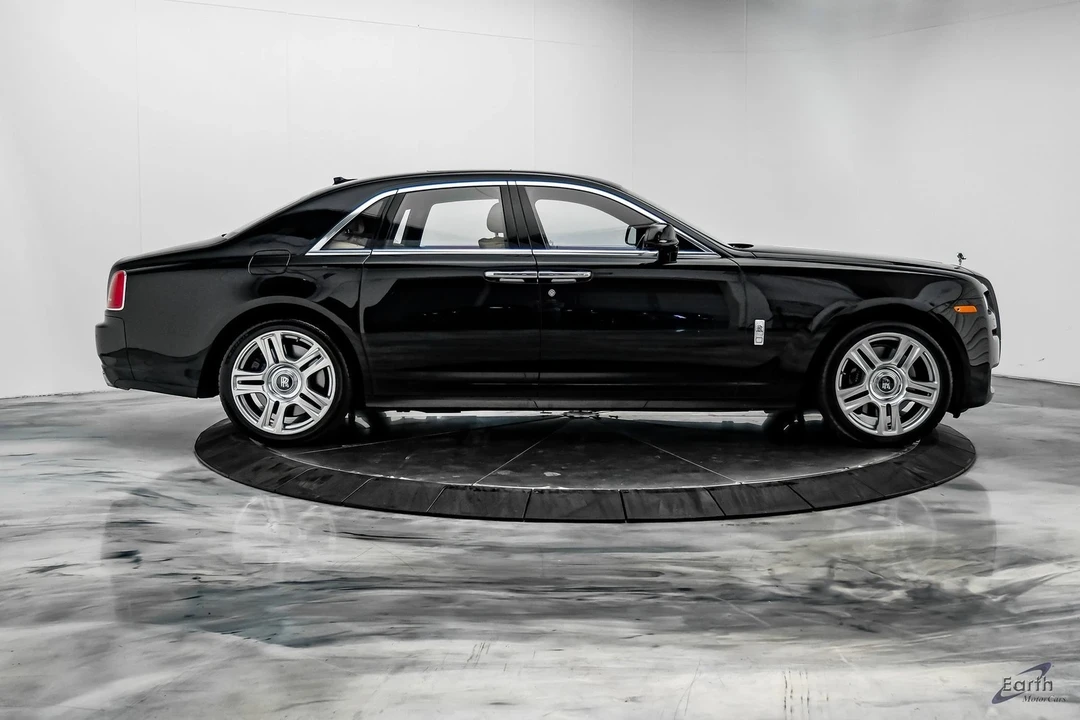 2017 Rolls-Royce Ghost 1st Gen - Image 16 of 21