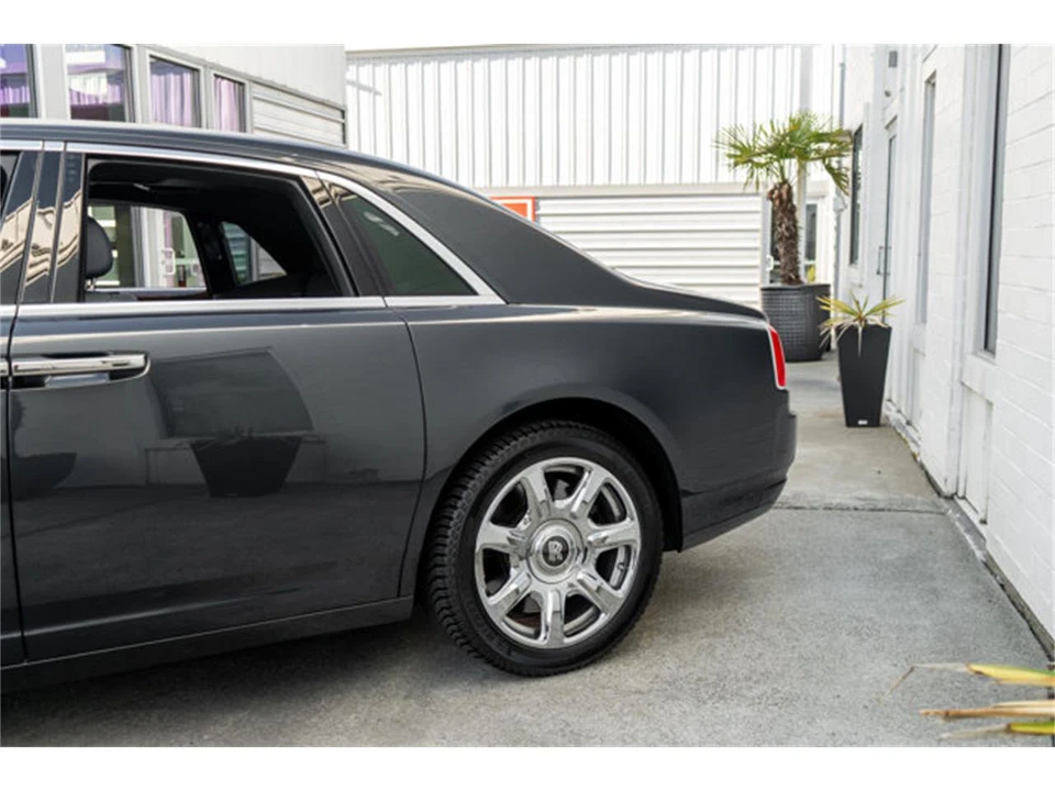 2017 Rolls-Royce Ghost 1st Gen - Image 5 of 12