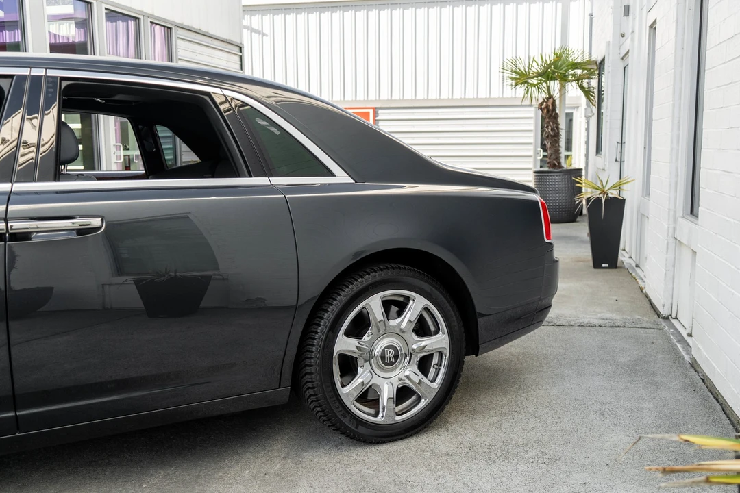 2017 Rolls-Royce Ghost 1st Gen - Image 4 of 31