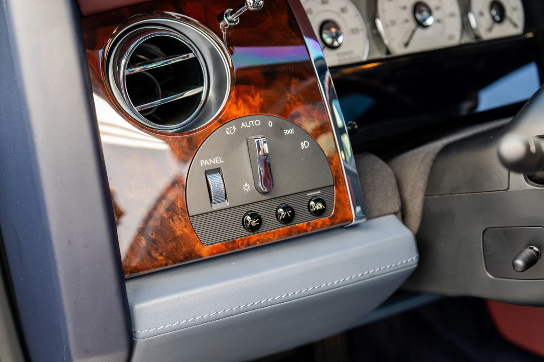 2017 Rolls-Royce Ghost 1st Gen - Image 15 of 31