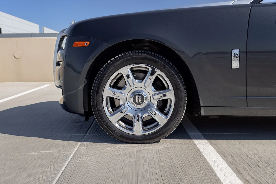 2017 Rolls-Royce Ghost - Image 11 of 31