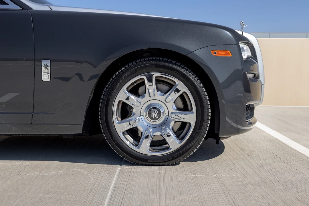 2017 Rolls-Royce Ghost - Image 15 of 31
