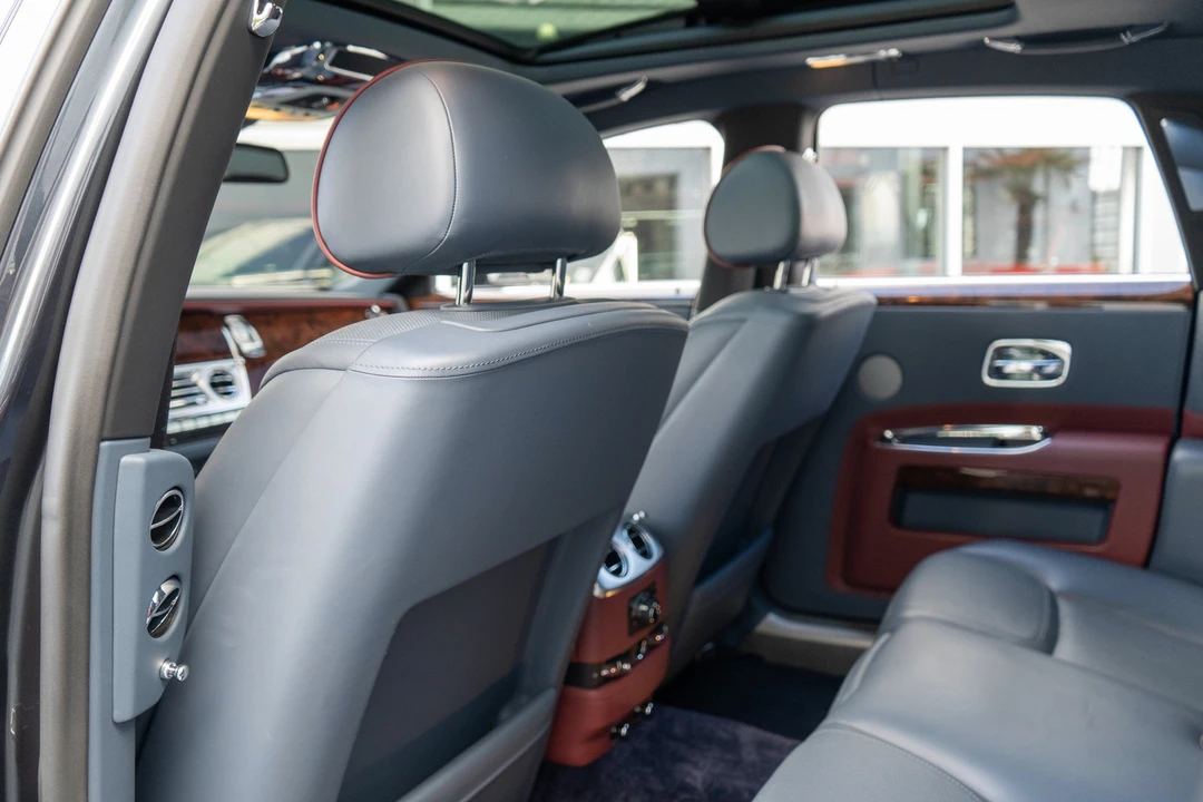 2017 Rolls-Royce Ghost 1st Gen - Image 28 of 31