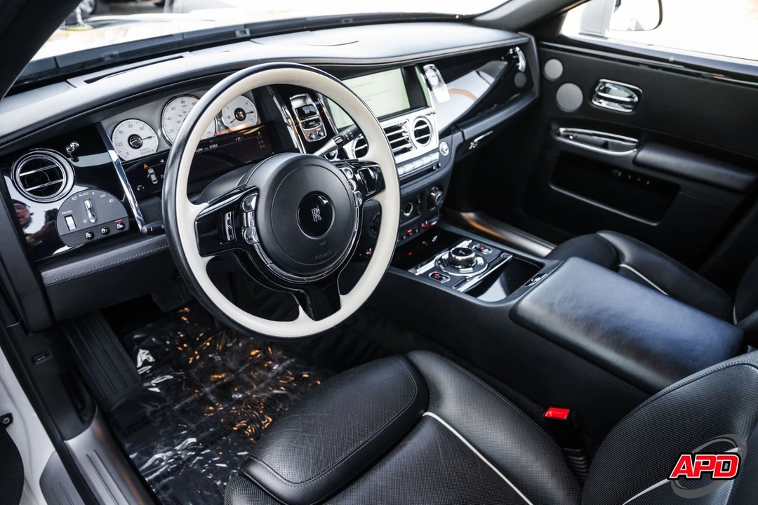 2017 Rolls-Royce Ghost 1st Gen - Image 3 of 12