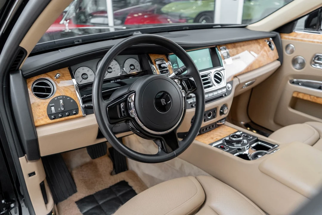 2017 Rolls-Royce Ghost 1st Gen - Image 13 of 21