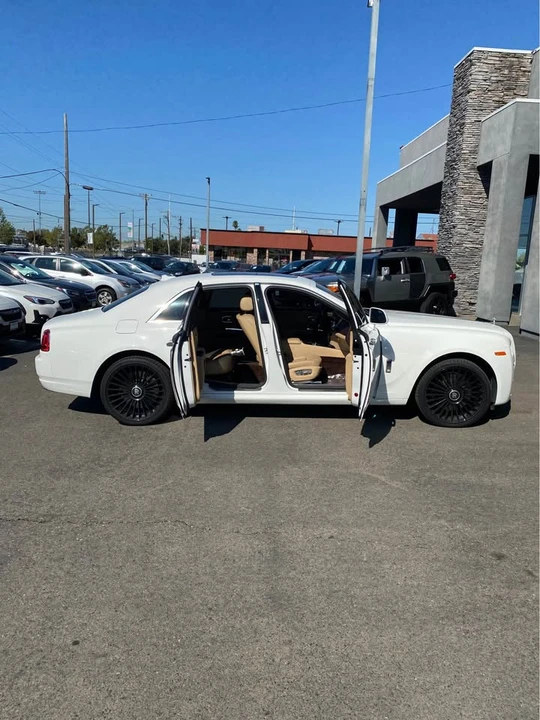 2017 Rolls-Royce Ghost 1st Gen - Image 8 of 11