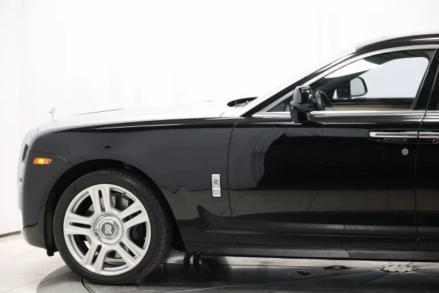 2017 Rolls-Royce Ghost 1st Gen - Image 7 of 12