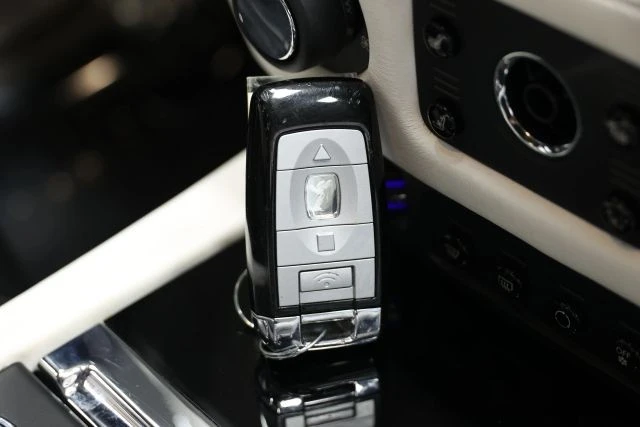 2017 Rolls-Royce Ghost 1st Gen - Image 7 of 12