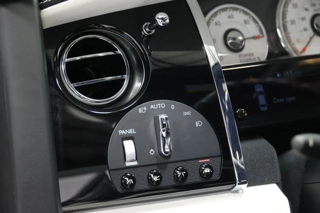 2017 Rolls-Royce Ghost 1st Gen - Image 24 of 31