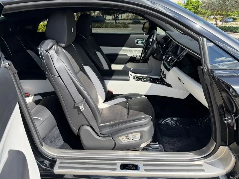 2017 Rolls-Royce Wraith 2nd Gen - Image 18 of 20