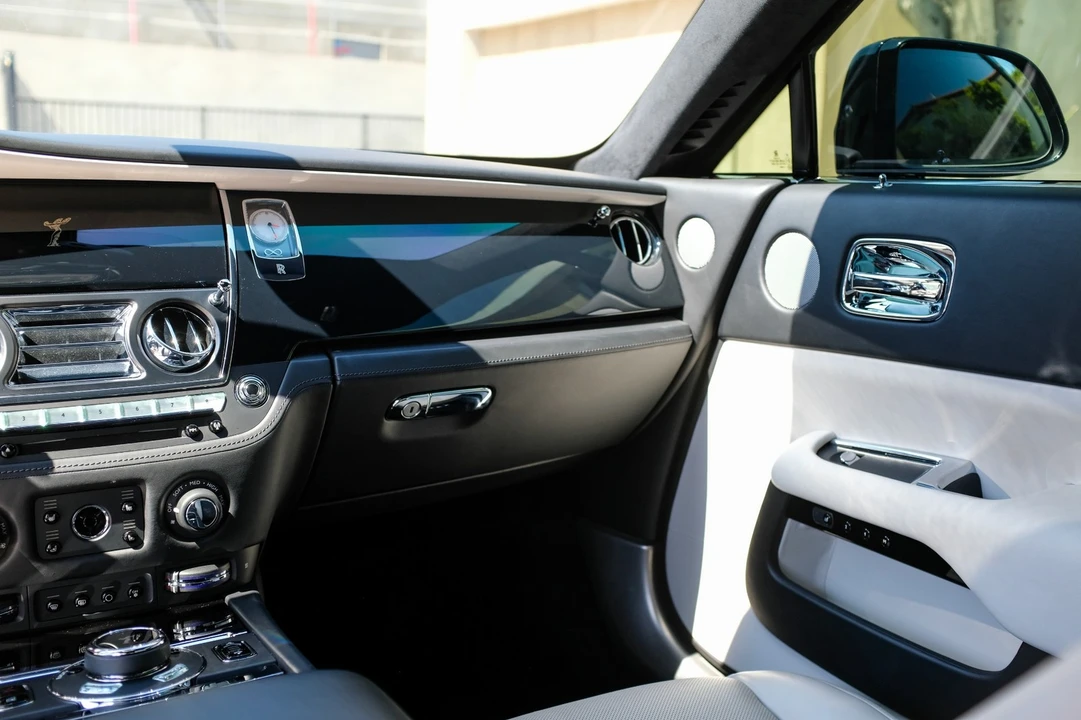 2017 Rolls-Royce Wraith 2nd Gen - Image 7 of 12